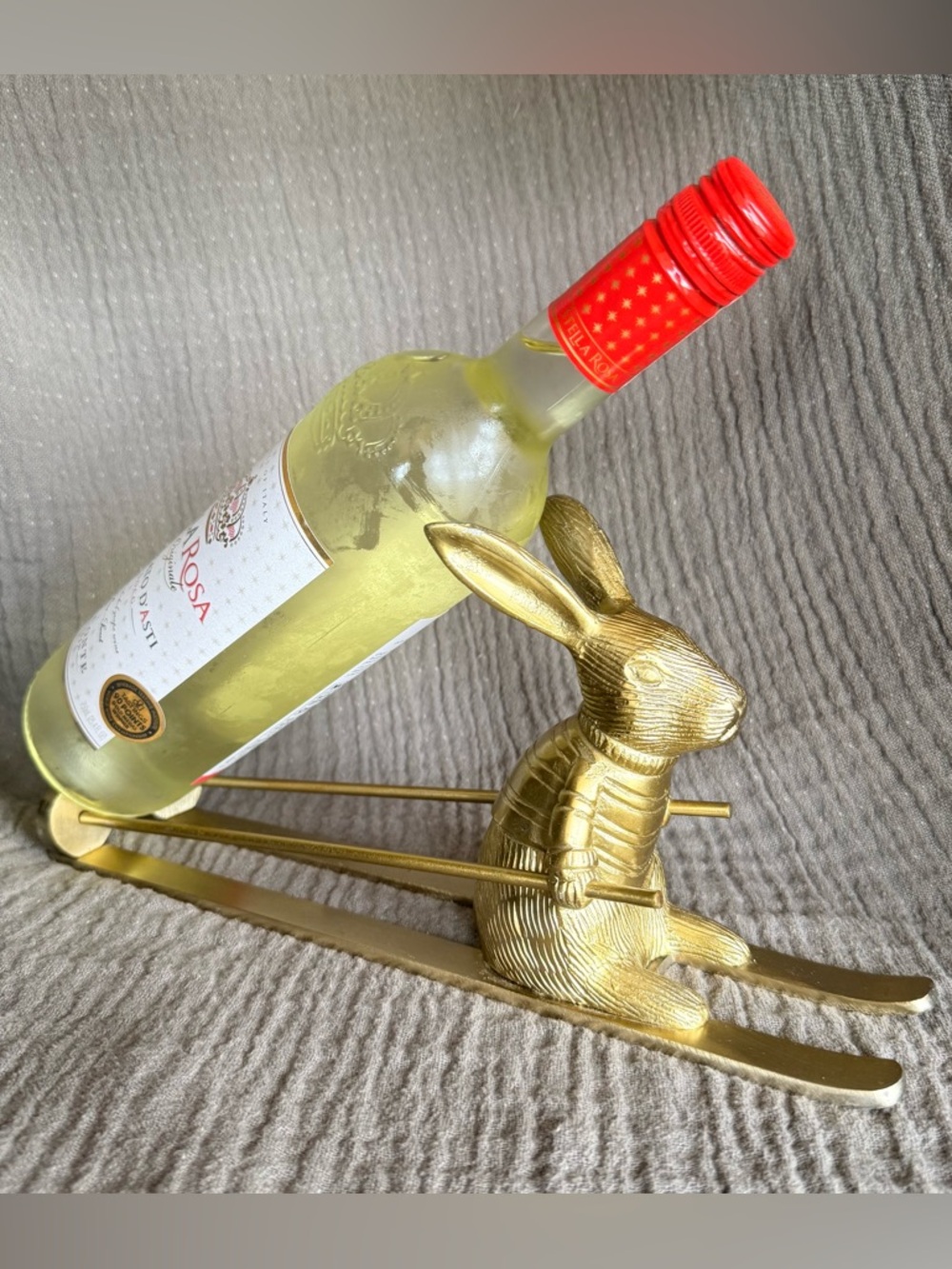 ANTHROPOLOGIE➕Skiing Hare Wine Holder